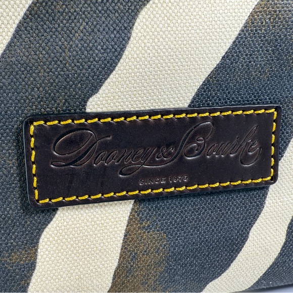 Dooney and Bourke Stylish Canvas Zebra Print Tote Bag NWT - Picture 2 of 16